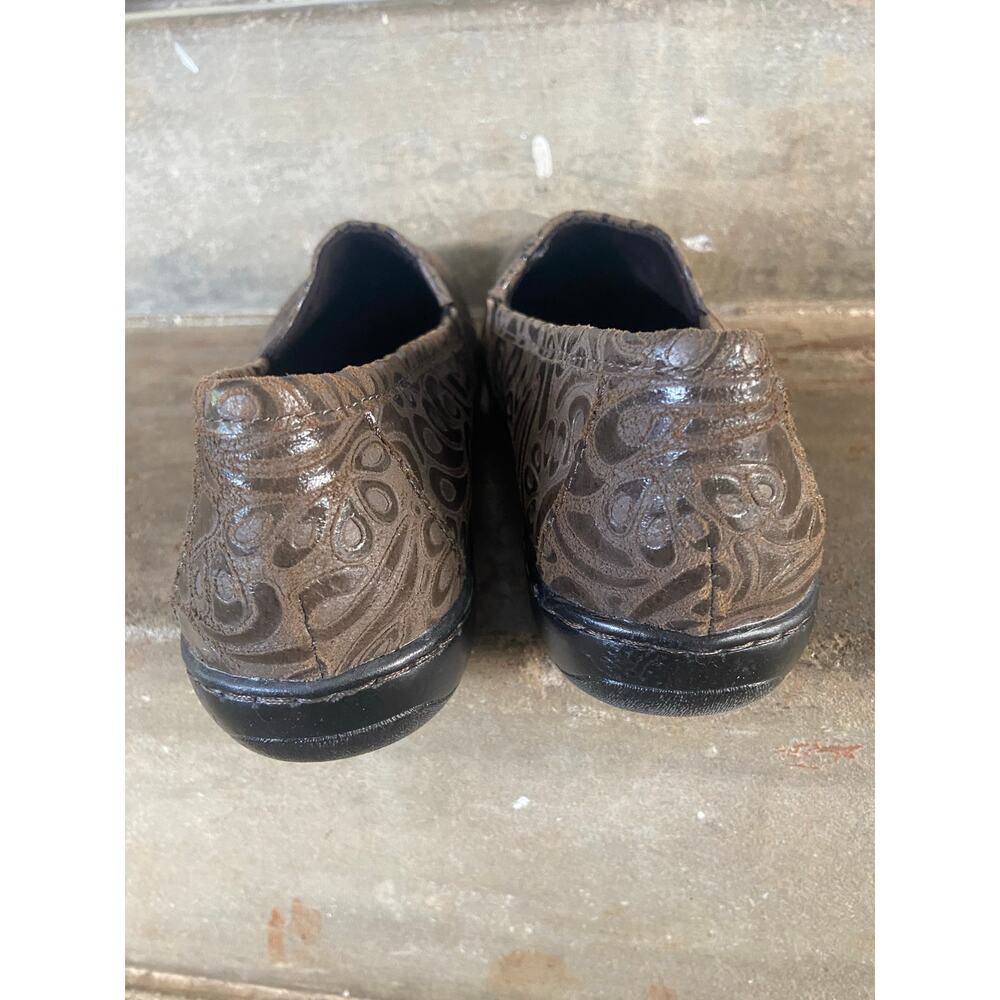 b.o.c. Peggy brown tooled leather slip on loafer - Picture 8 of 8